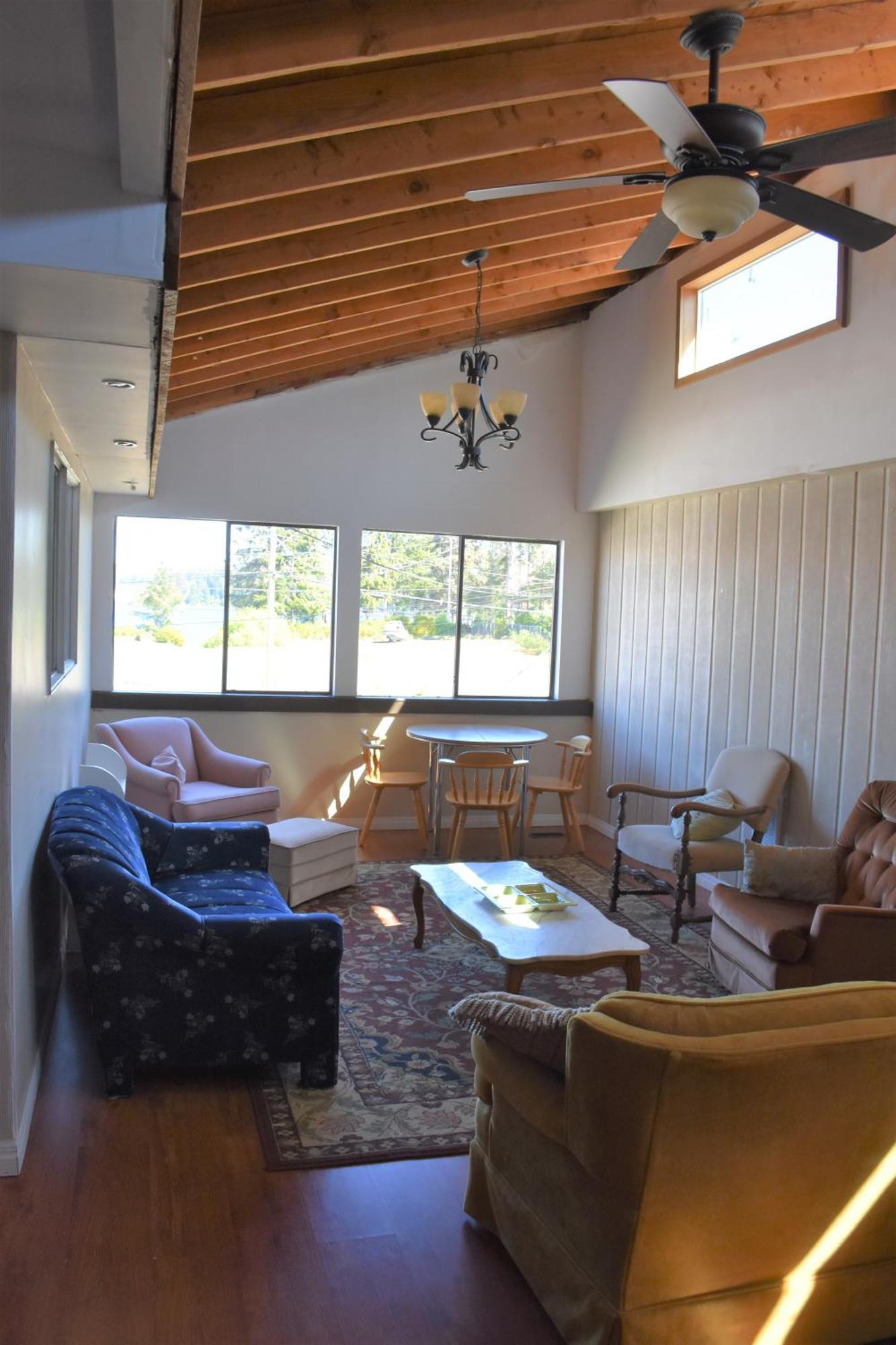 Hostel North Coast Trail Backpackers Ltd Port Hardy Exterior foto