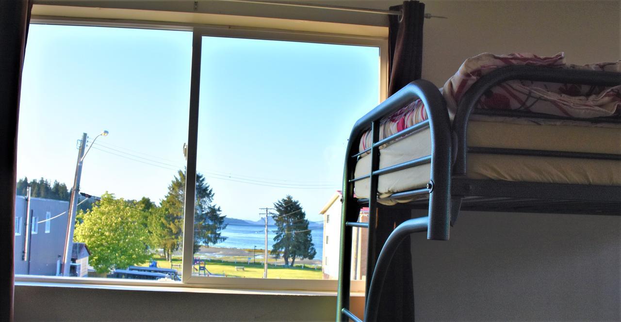 Hostel North Coast Trail Backpackers Ltd Port Hardy Exterior foto