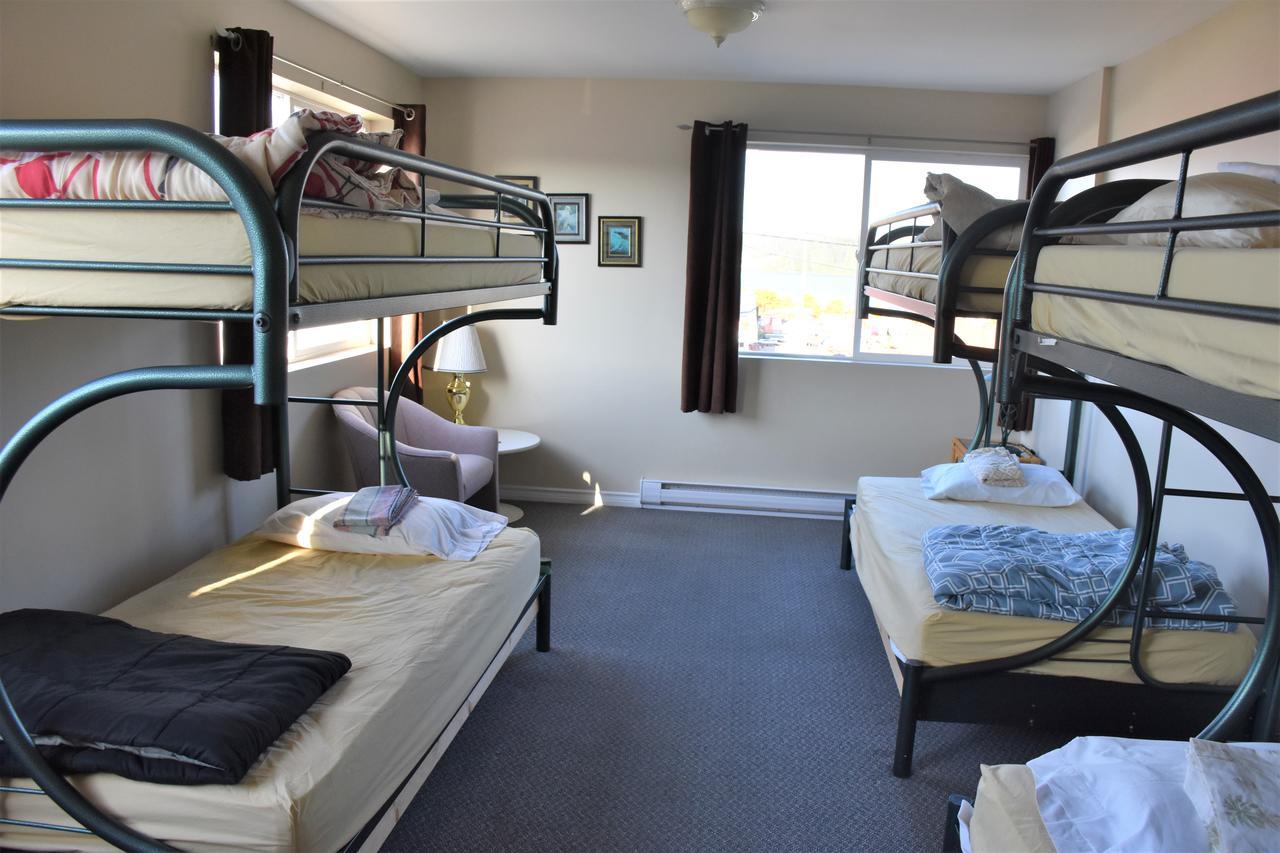 Hostel North Coast Trail Backpackers Ltd Port Hardy Exterior foto